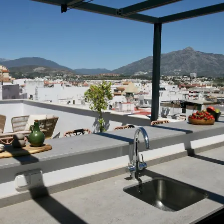 Penthouse W/ Spectacular View Apartment *