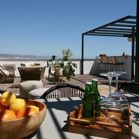 Penthouse W/ Spectacular View *