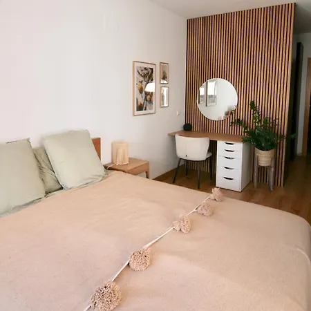 Penthouse W/ Spectacular View Apartment *